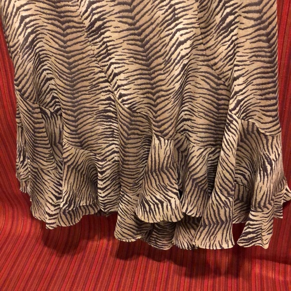 Skirt - Picture 2 of 6